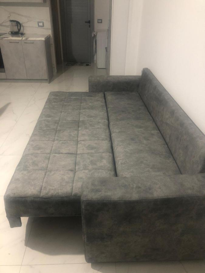 Taku Apartment Sarandë Exteriör bild